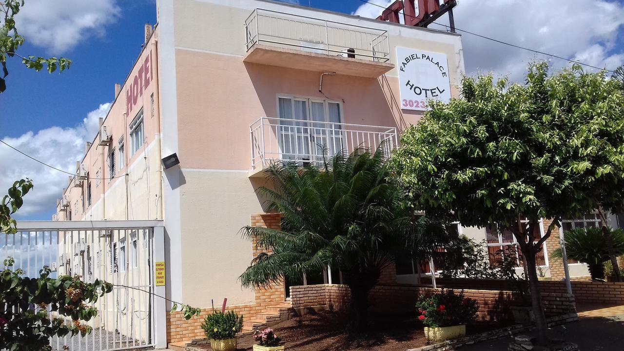 Fabiel Palace Hotel 库亚巴 外观 照片